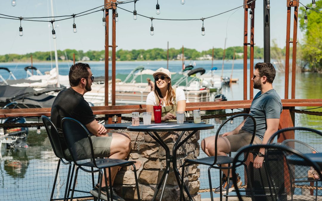 Find The Best Outdoor Dining on White Bear Lake at Admiral D’s